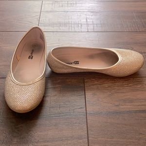 Girls gold flats, size 13